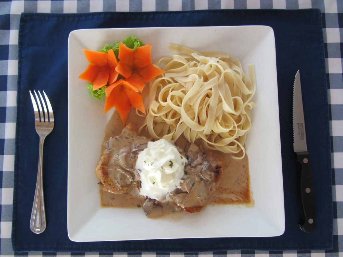 Flower Paradise Bungalows & Swiss Restaurant Roestiland 拉迈海滩 外观 照片